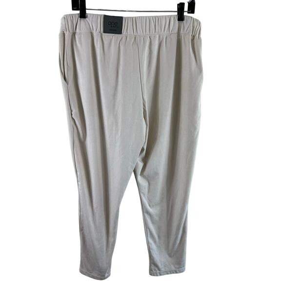 One by Chapter One NWT Cream Suede Jogger Pants Large - Picture 2 of 8